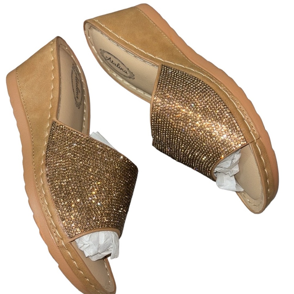 Atalina Rhinestone Champagne Color Platform Sandals, Size 6 - Picture 4 of 9